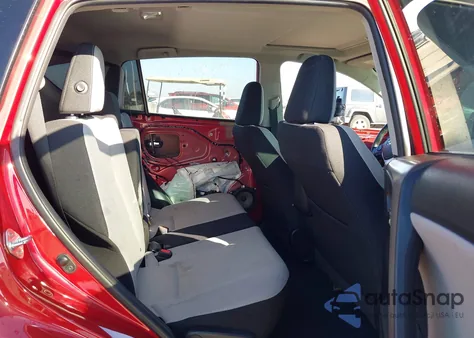 2016 Toyota Rav4 Xle z USA, uszkodzony, nr VIN 2T3RFREV8GW502016